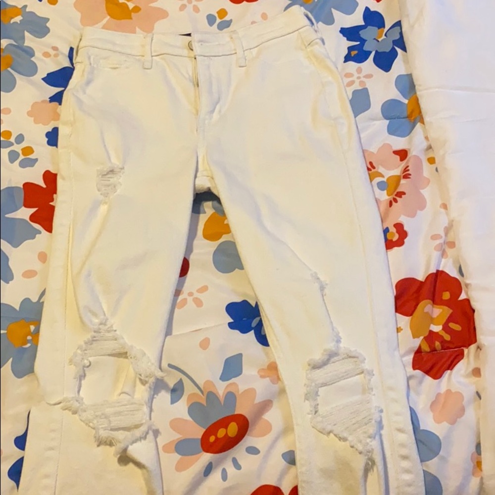 Hollister White High-waisted Distressed Jeans